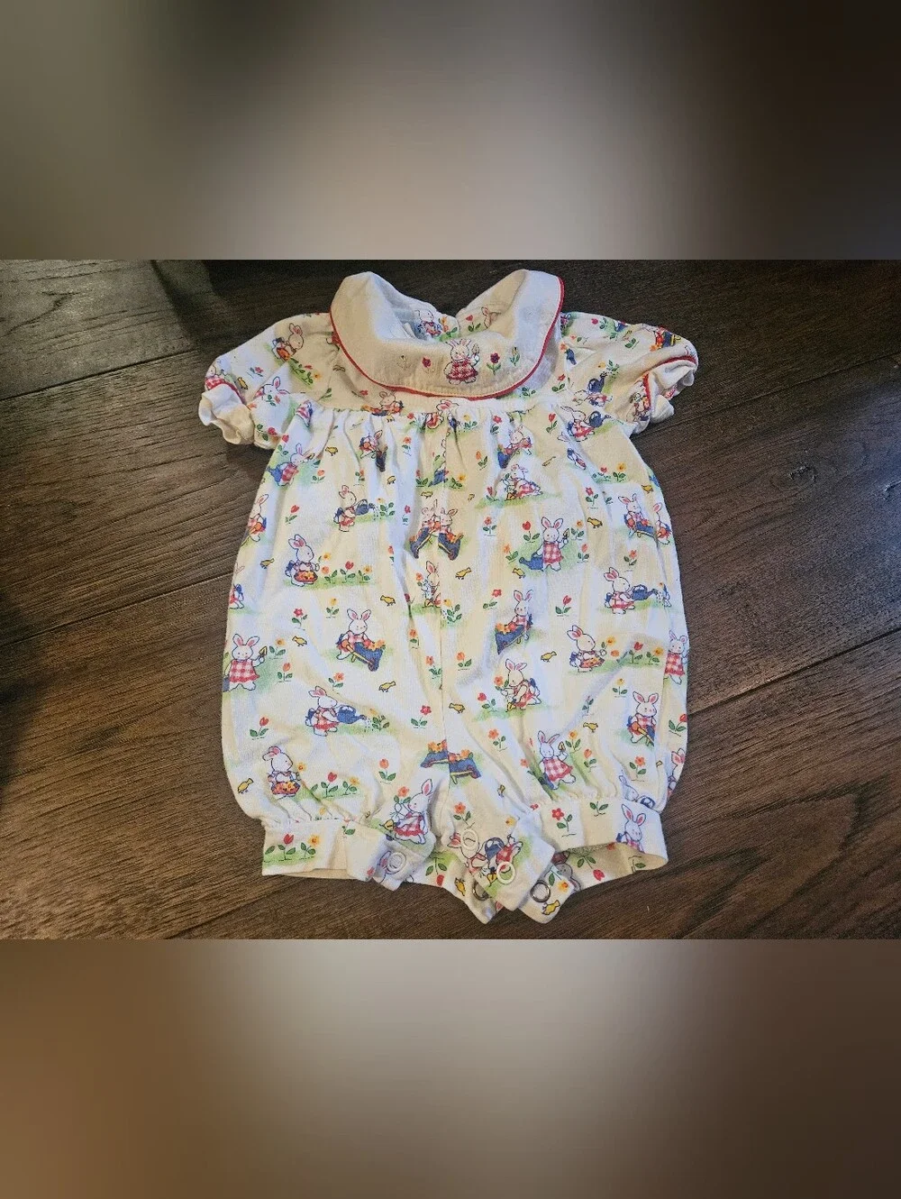 Baby B'gosh Romper Bunny Rabbit 6-9 Months OshKosh B'gosh White Embroidered.